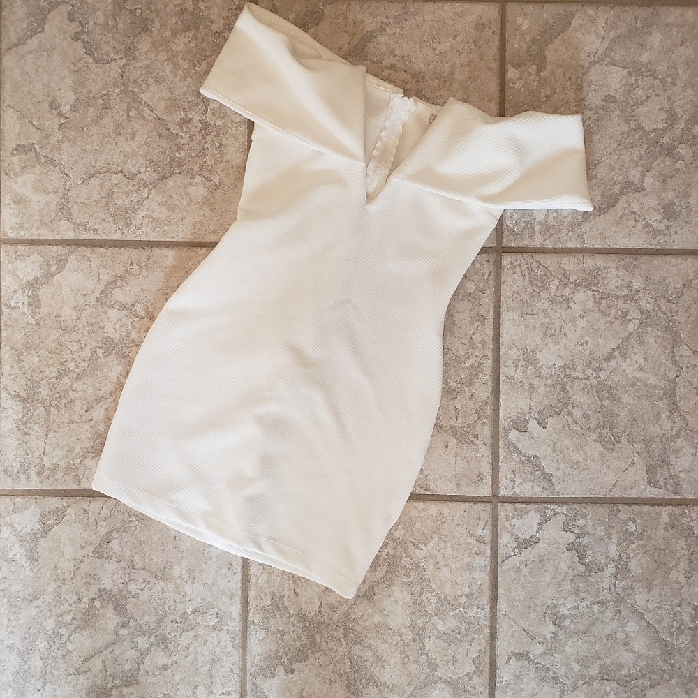 Charlotte Russe | White Deep Cut Mini Short Dress
